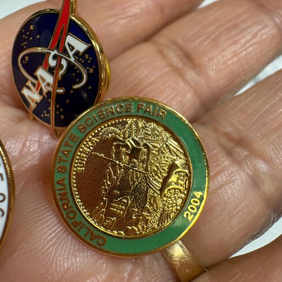 Science Pin Set - Picture 2 of 8